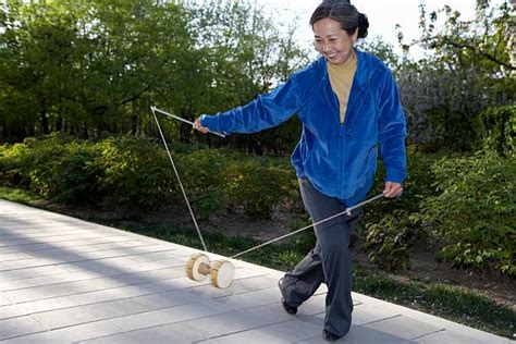 10 Traditional Chinese Games for All Generations .